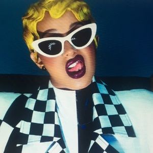 Meet your Posher, Kelly